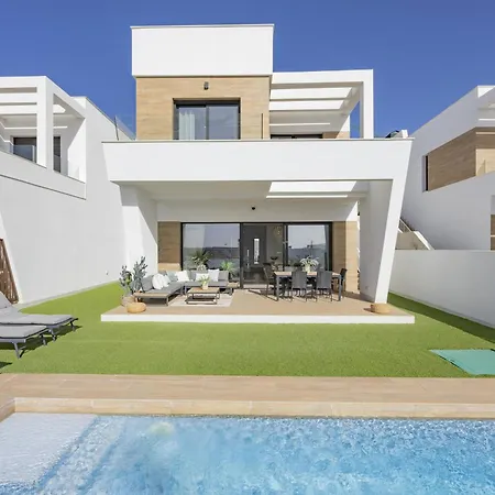 Campana Garden 52 *